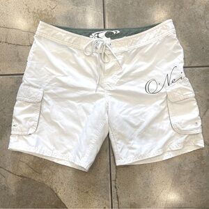 O’NEILL WOMEN’S BOARD SWIM SHORTS WHITE SIZE 5